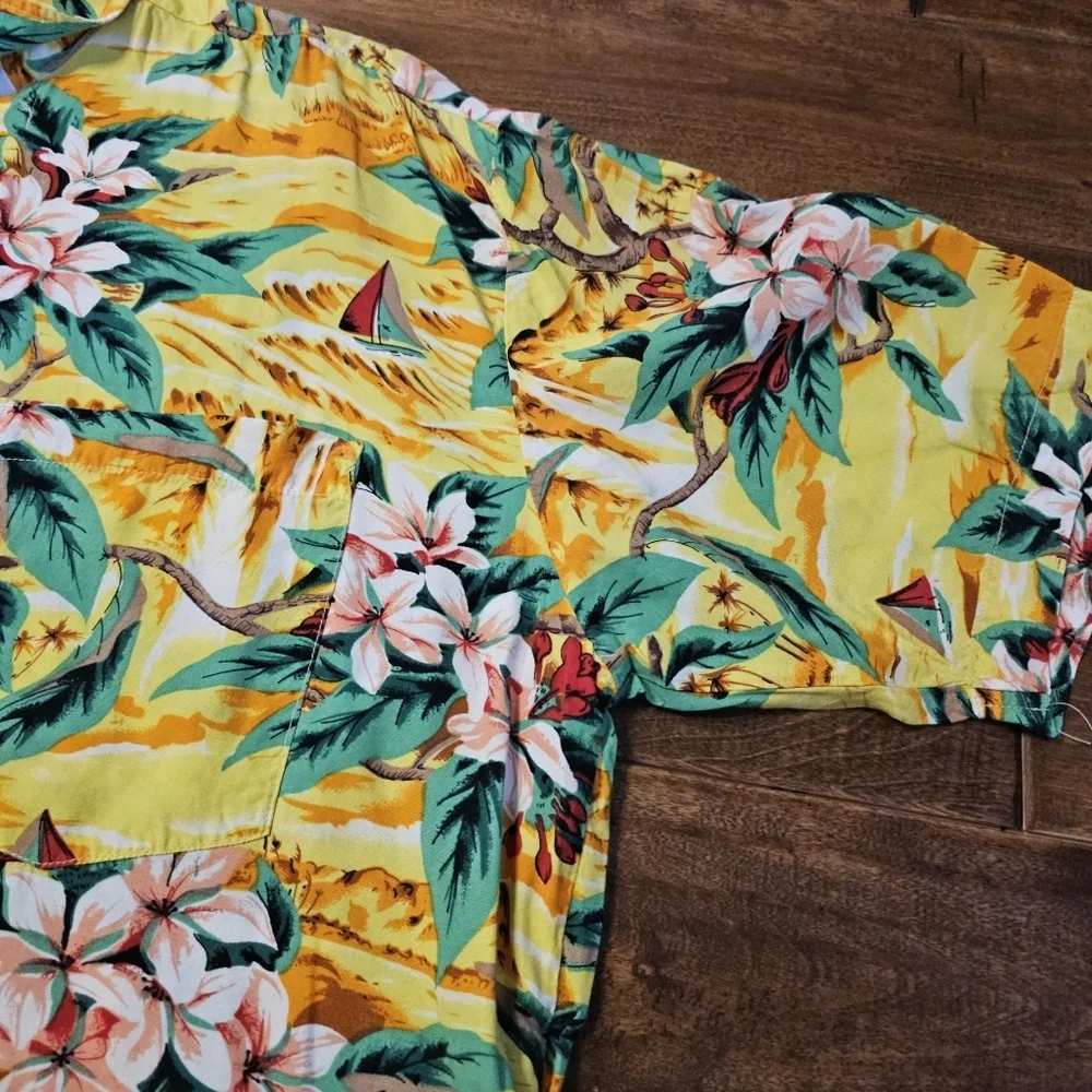 NWOT: Kenningotn Ltd. Hawaiian Shirt size L